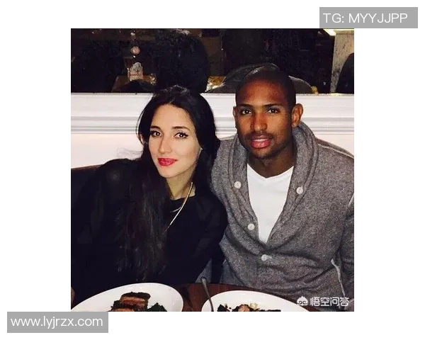 白人足球明星与香港混血的跨文化故事与运动梦想